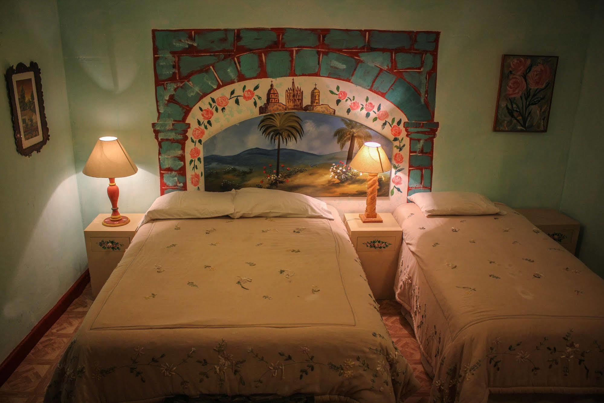 Hotel Casa Del Misionero San Miguel de Allende Dış mekan fotoğraf